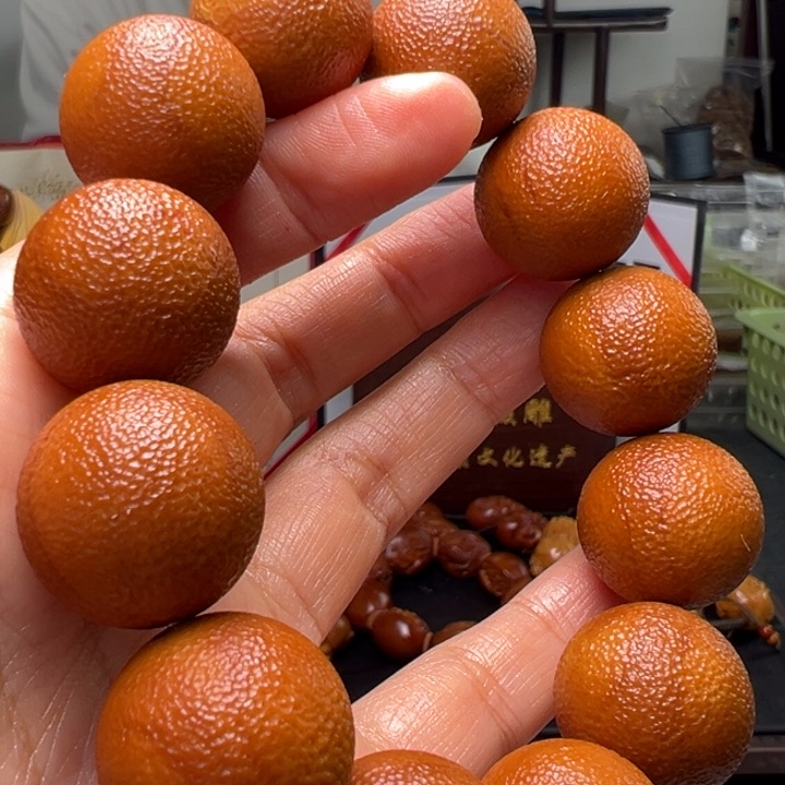 橄榄核吊坠你**?橄榄核