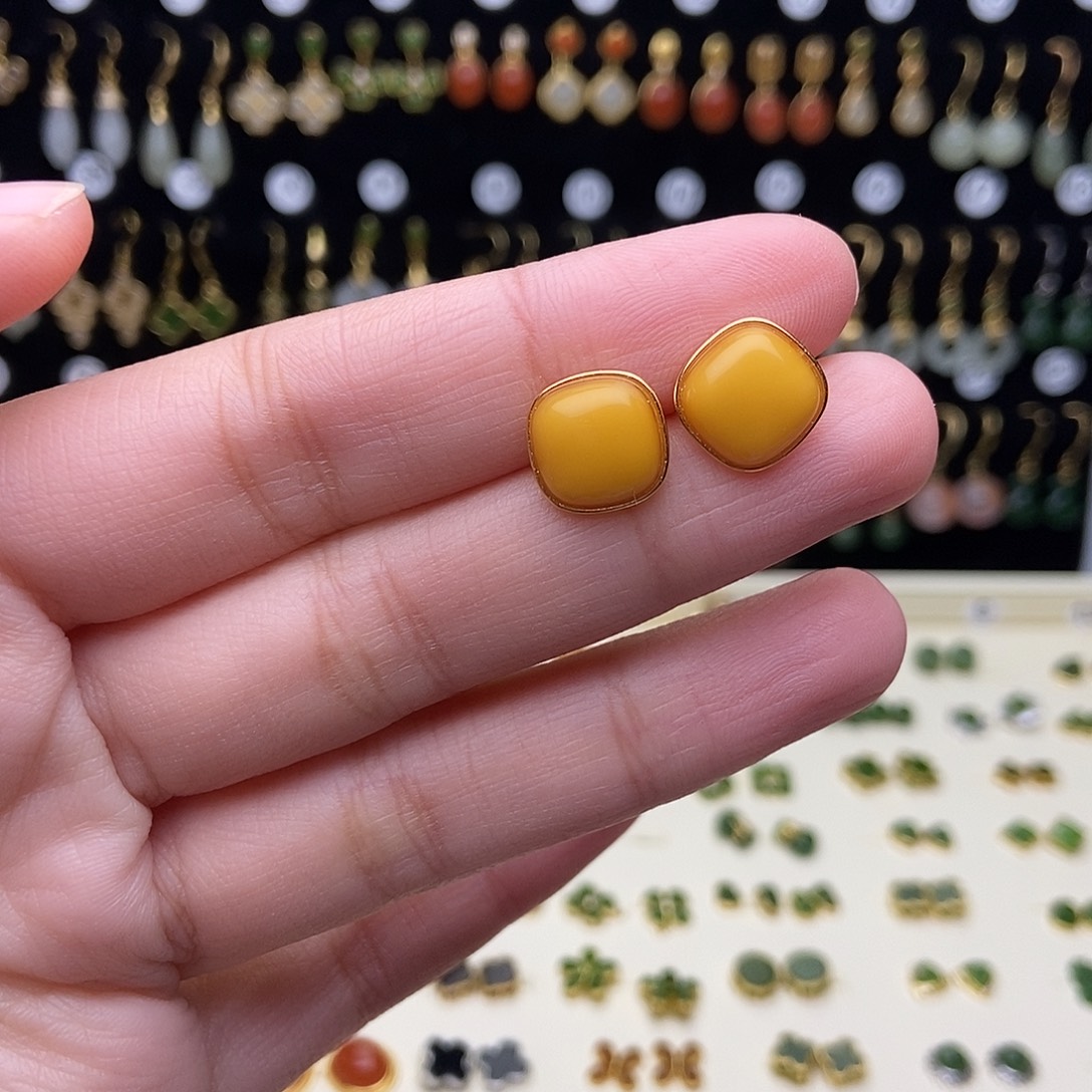 和田玉银S925镶嵌耳饰