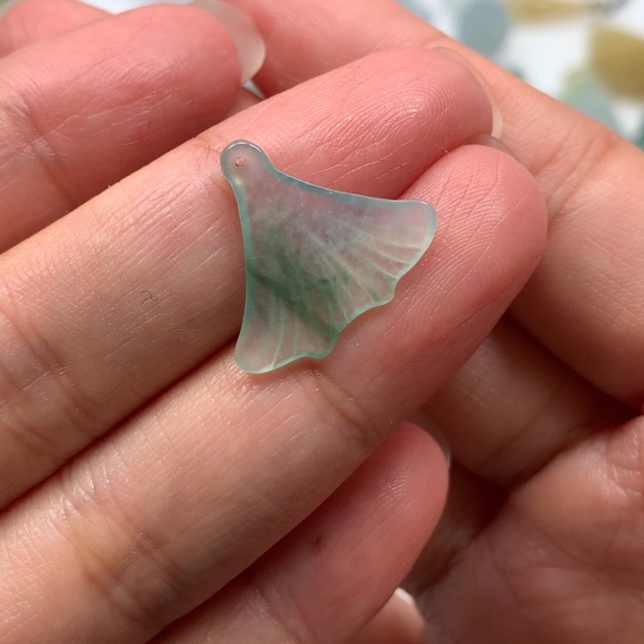 定制翡翠未镶嵌银杏叶