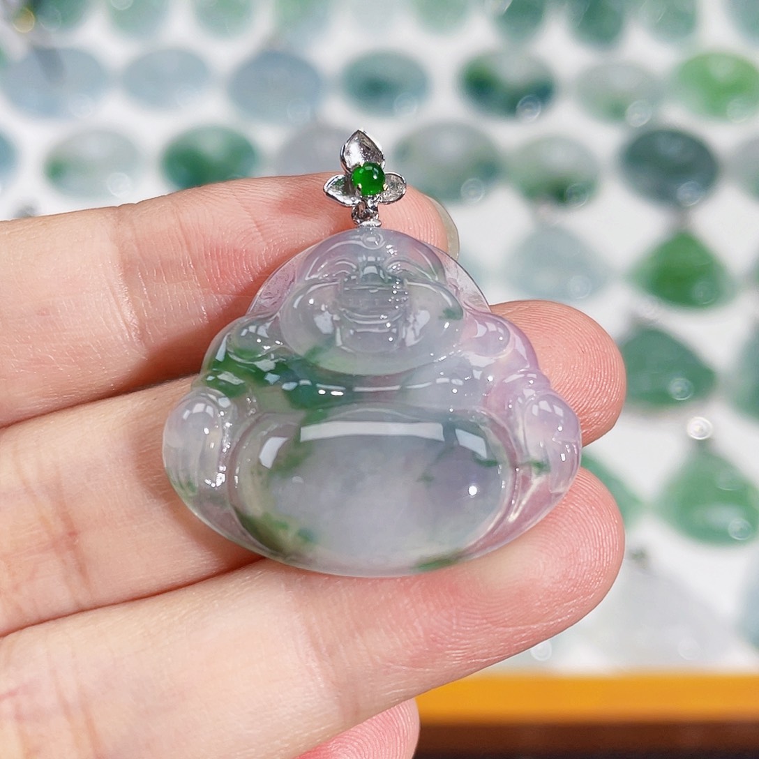 颈饰18K金镶嵌翡翠吊坠