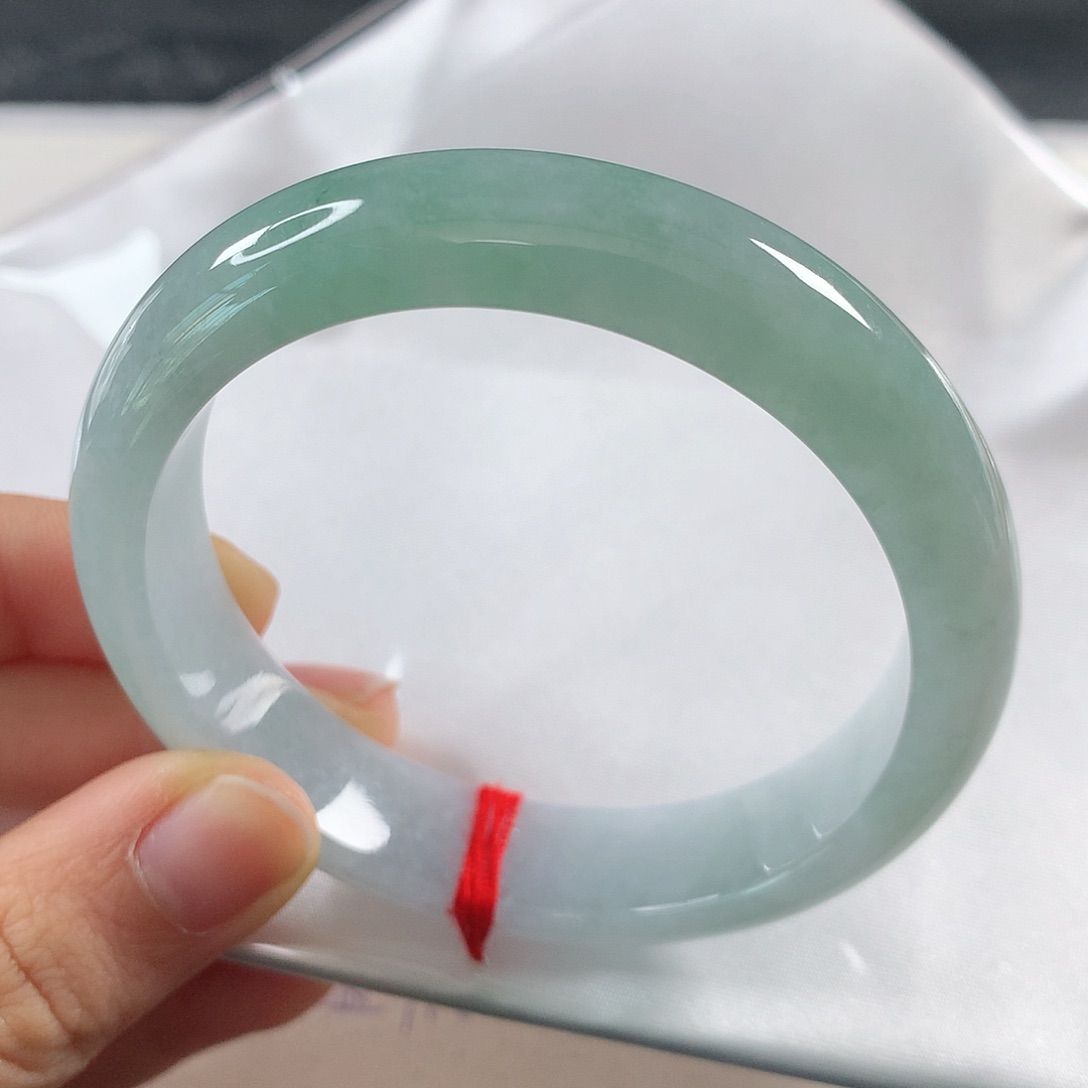 翡翠手镯未镶嵌 正圈⑩①