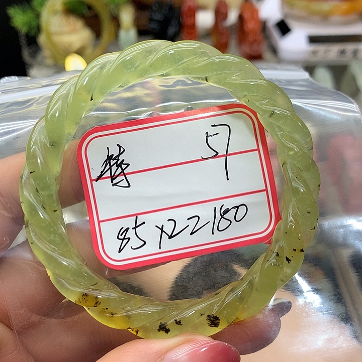 淮***瑜蛇纹石玉未镶嵌手镯