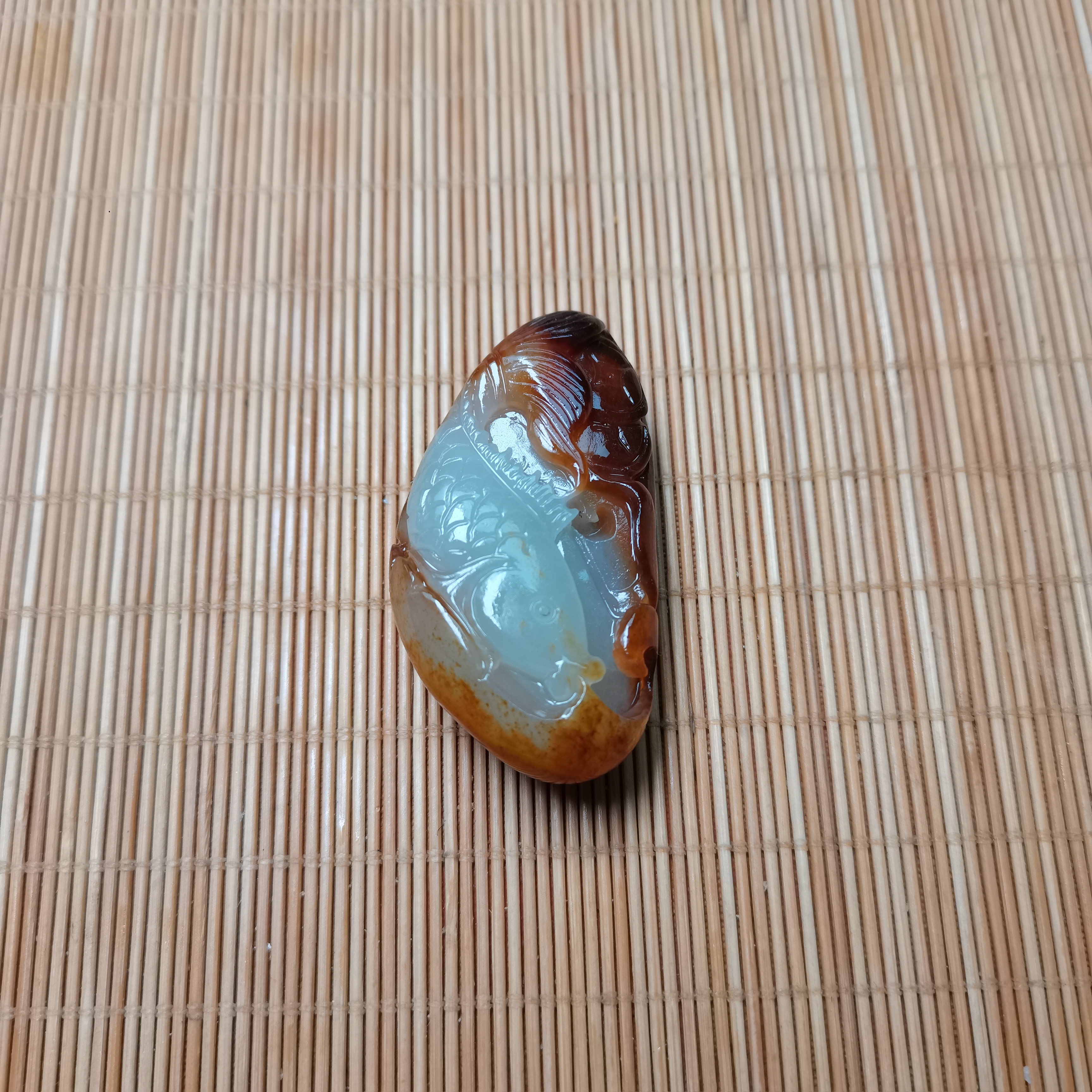 新疆和田玉年年有鱼48克