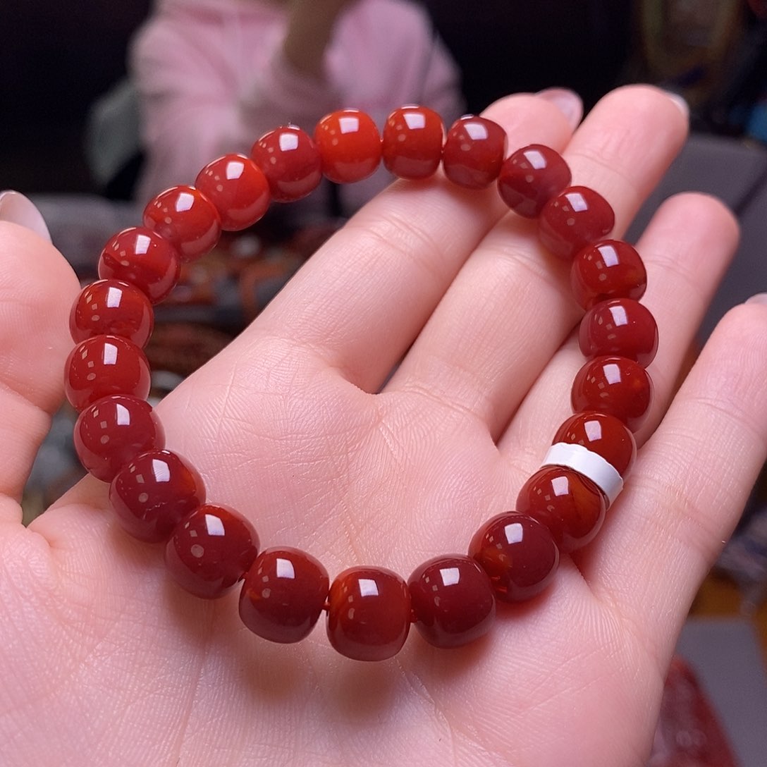 南红玛瑙手串未镶嵌金9.5mm