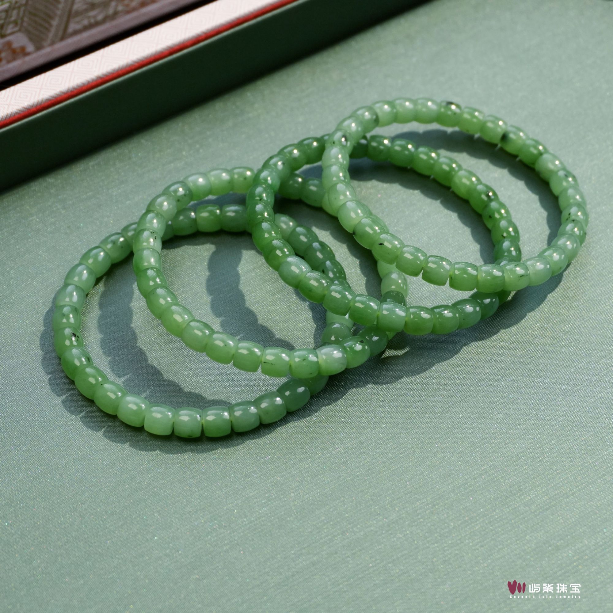 H316 和田玉未镶嵌 乌兰海苹果绿碧玉直切素串6.7m多样性发一