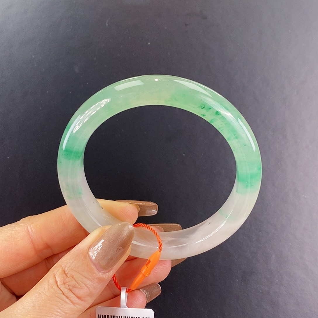 石英质玉手镯未镶嵌非洲翠手镯