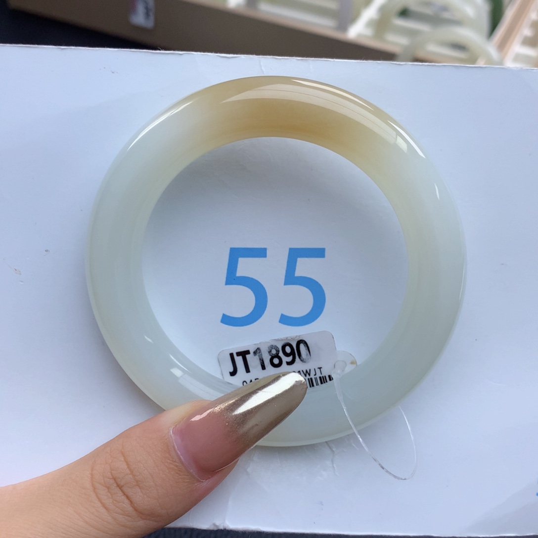 呼***圈未镶嵌手镯和田玉