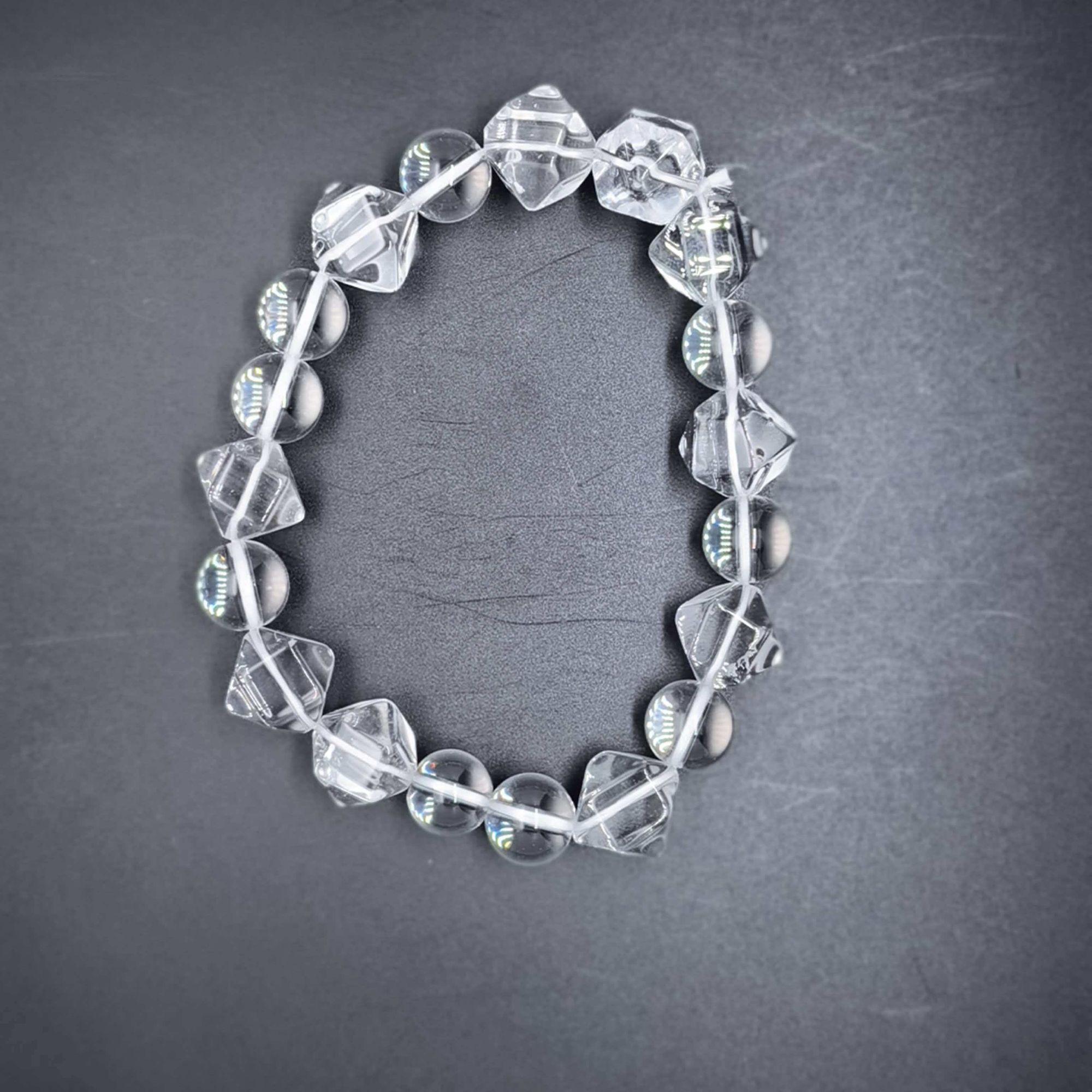 水晶手串设计独特