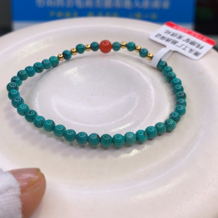 绿松石配饰未镶嵌哆**冰