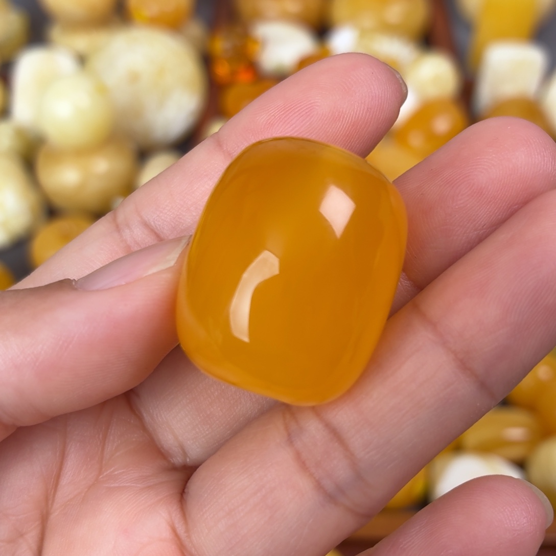 蜜蜡未镶嵌吊坠(不含链)红枣珠