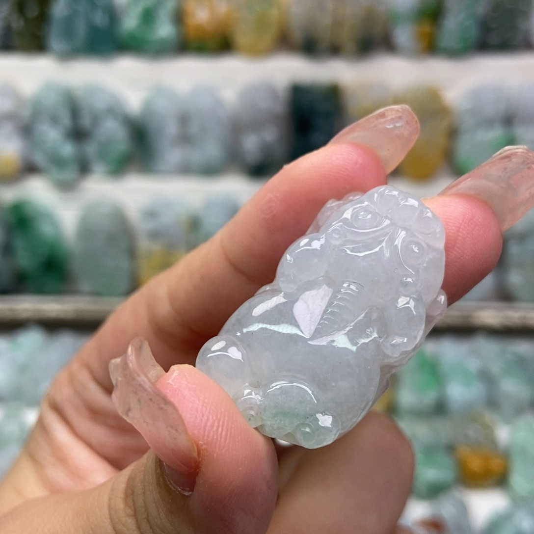 吊坠(赠链)未镶嵌翡翠