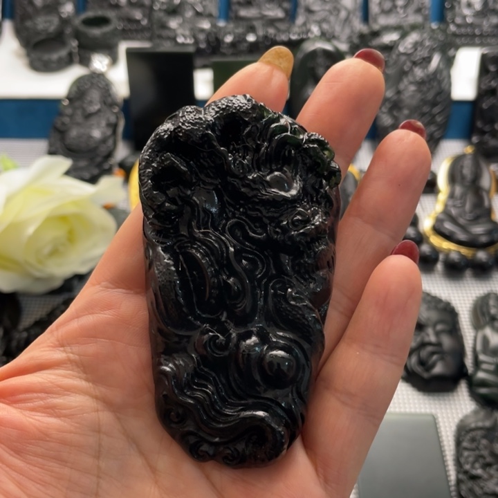 蛇纹石玉吊坠未镶嵌L**…