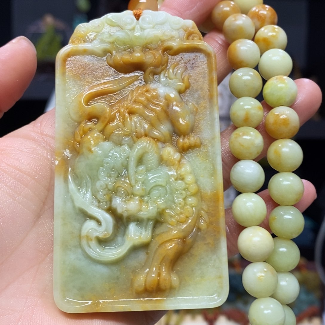 未镶嵌岫玉挂件吊坠