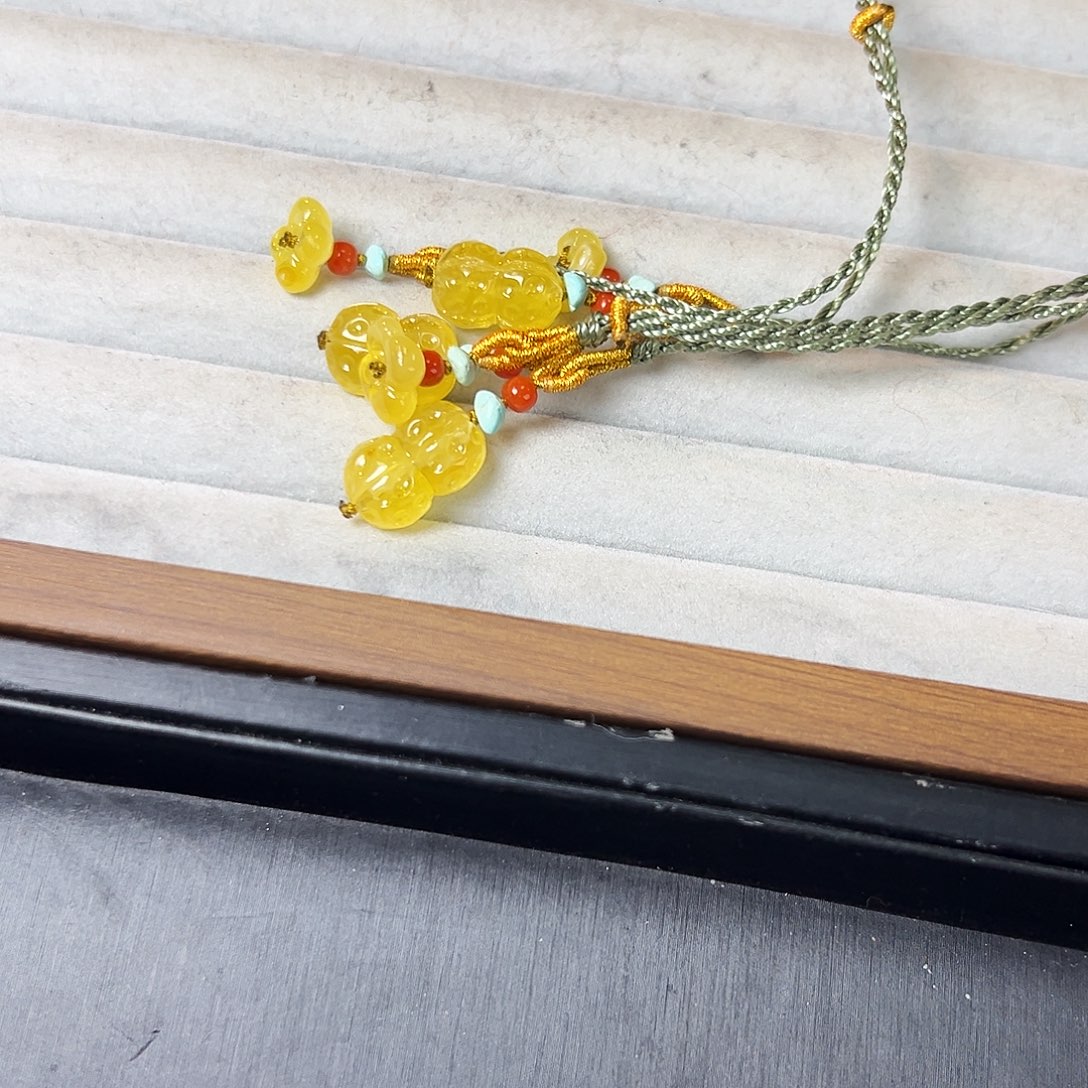 未镶嵌蜜蜡手镯多样性发一