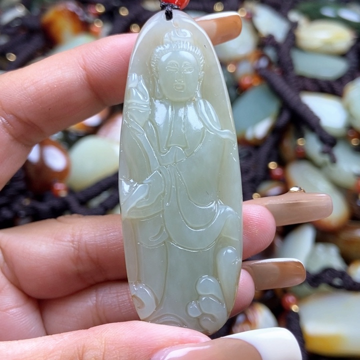 和田玉颈饰未镶嵌