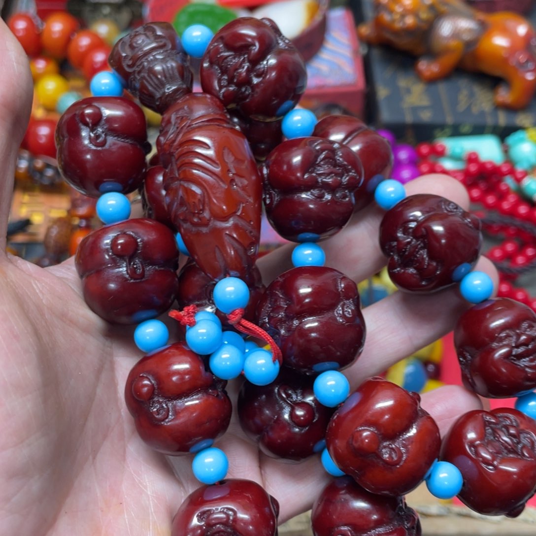 琥珀裸石未镶嵌好物推荐如图所示