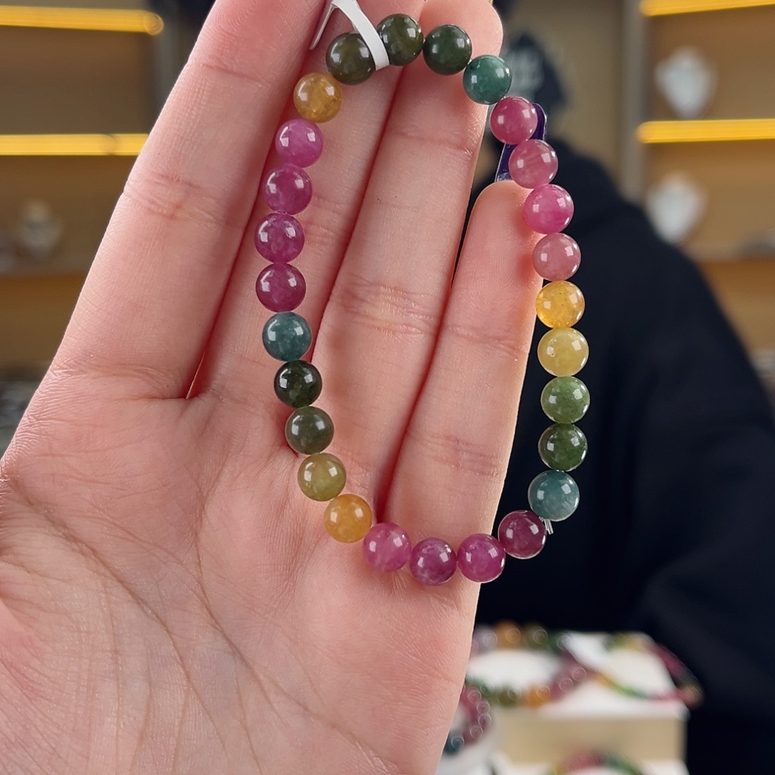碧玺碧玺6mm（多样性发一件未镶嵌