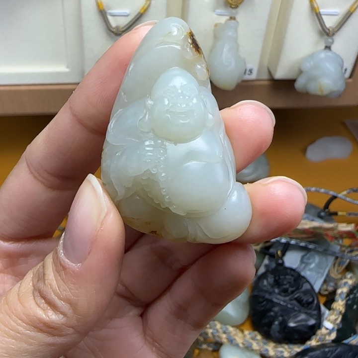 和田玉未镶嵌颈饰和田玉佛挂件