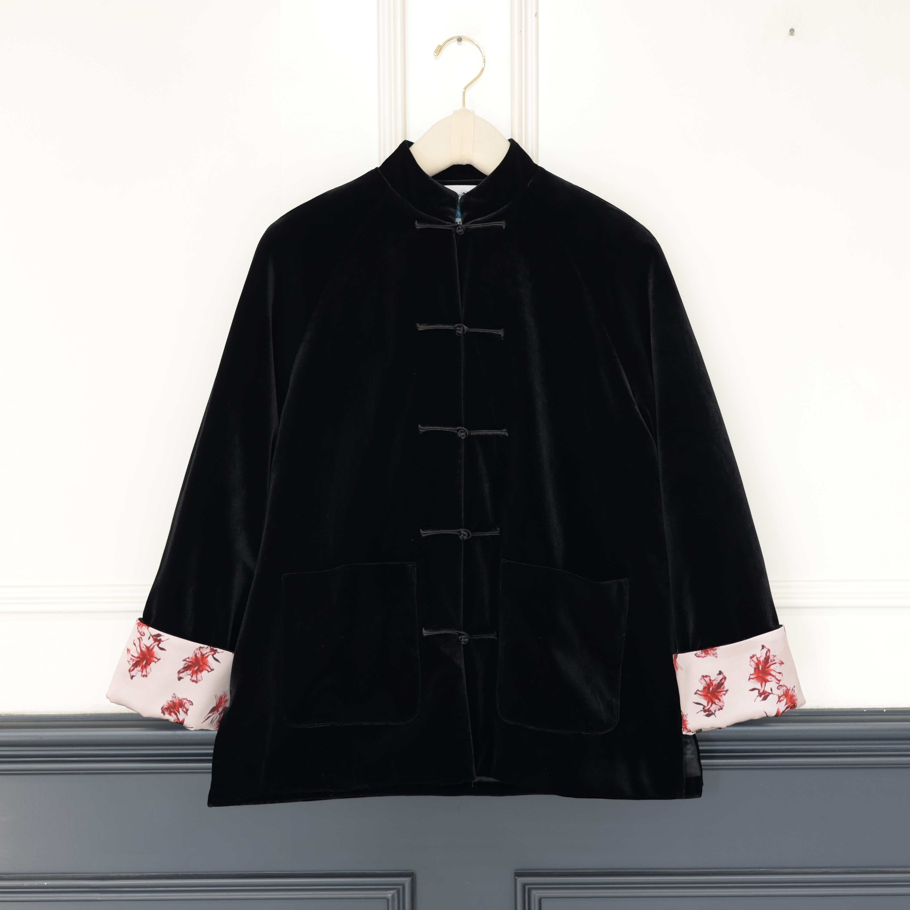 2512027【壁虎姐】GECKO秋冬新款 黑色新中式丝绒长袖立领外套