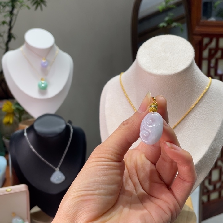 翡翠未镶嵌颈饰缅甸翡翠