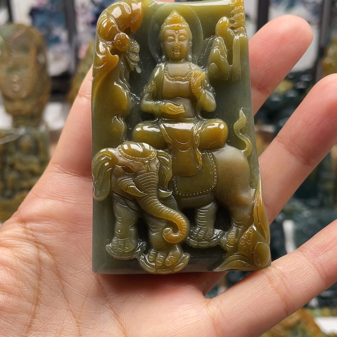 颈饰未镶嵌翡翠天然翡翠a货普贤