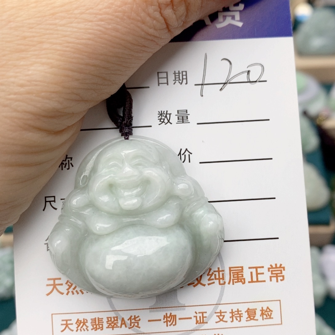 翡翠颈饰未镶嵌佛公