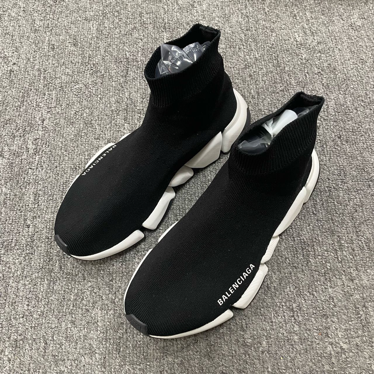 95新 Balenciaga/巴黎世家 Speed1.0圆头套脚高帮休闲鞋37码/6230