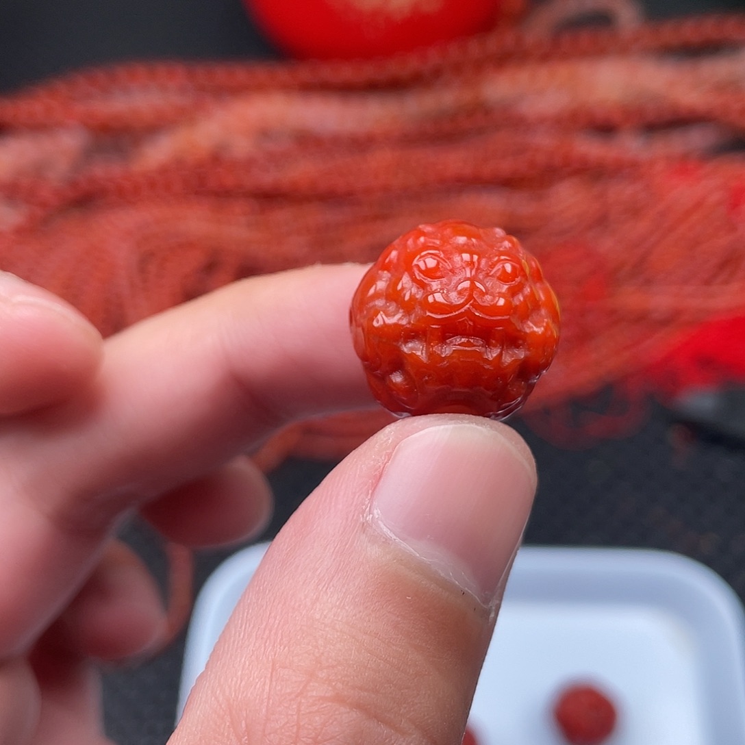 玛瑙/玉髓未镶嵌卡18mm柿子红貔貅珠一颗