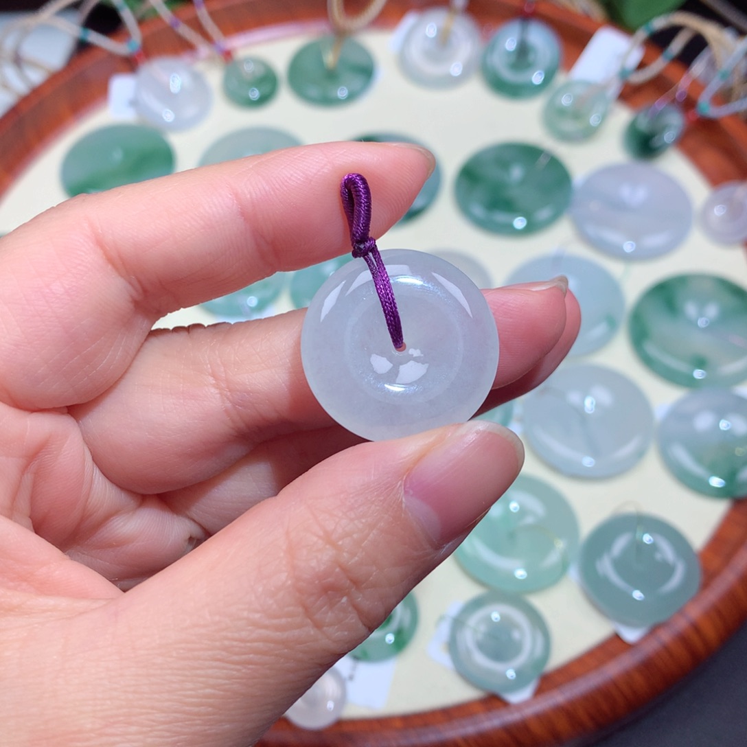 翡翠未镶嵌颈饰翡翠吊坠37