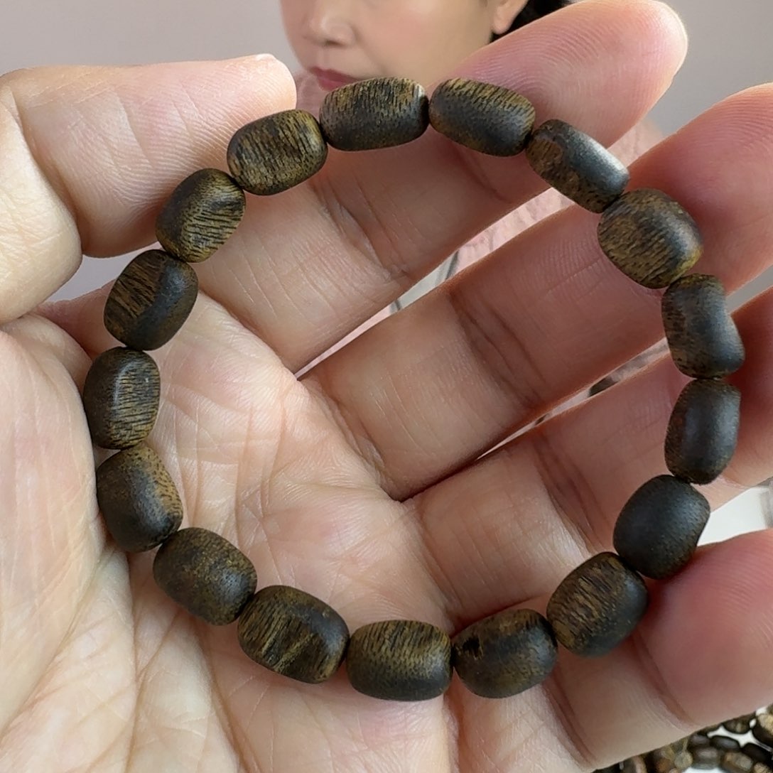 沉香手串奇楠留疤单圈多样性发货