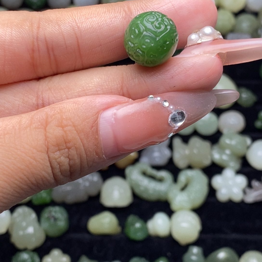 木***星和田玉未镶嵌颈饰