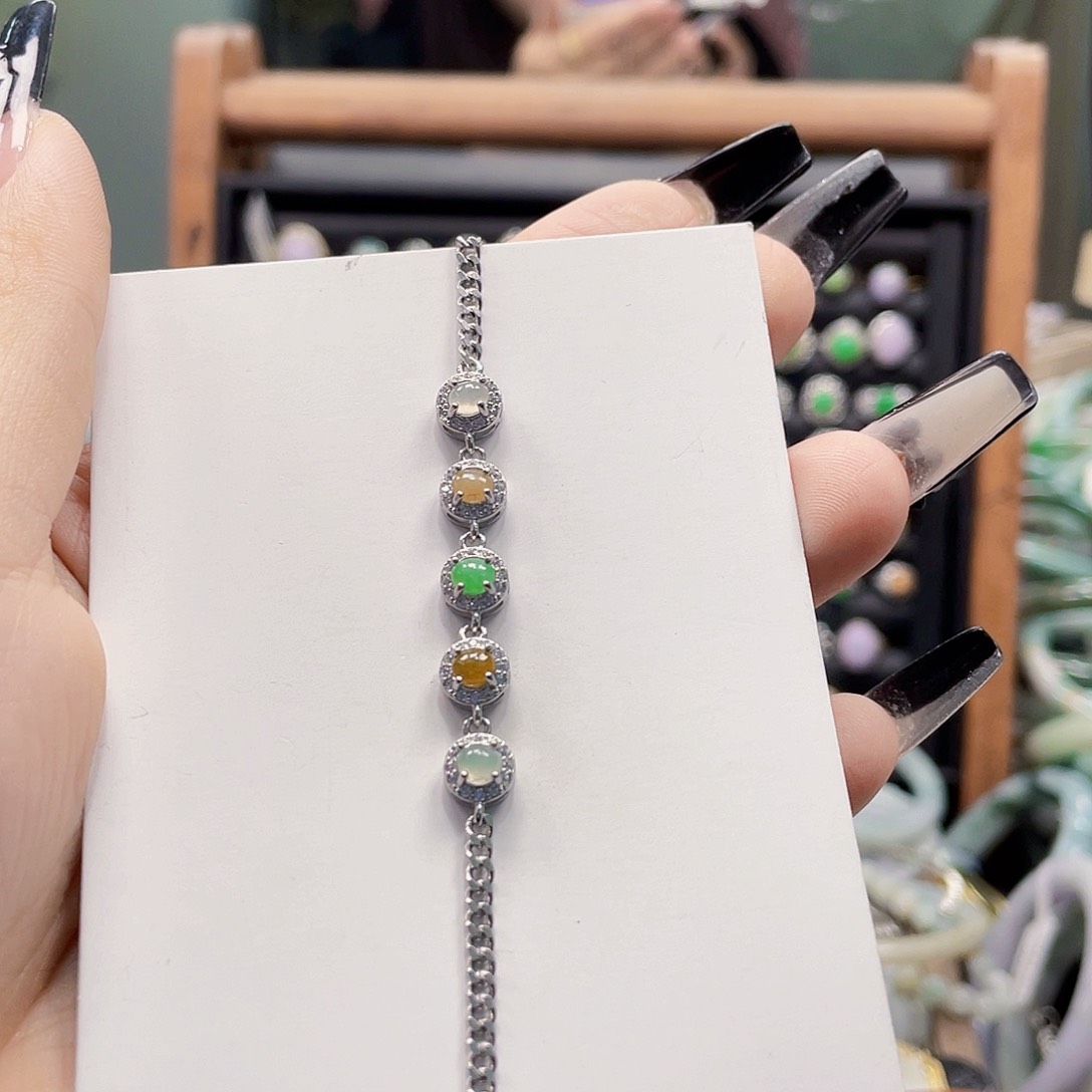 翡翠未镶嵌颈饰天然翡翠Ａ货