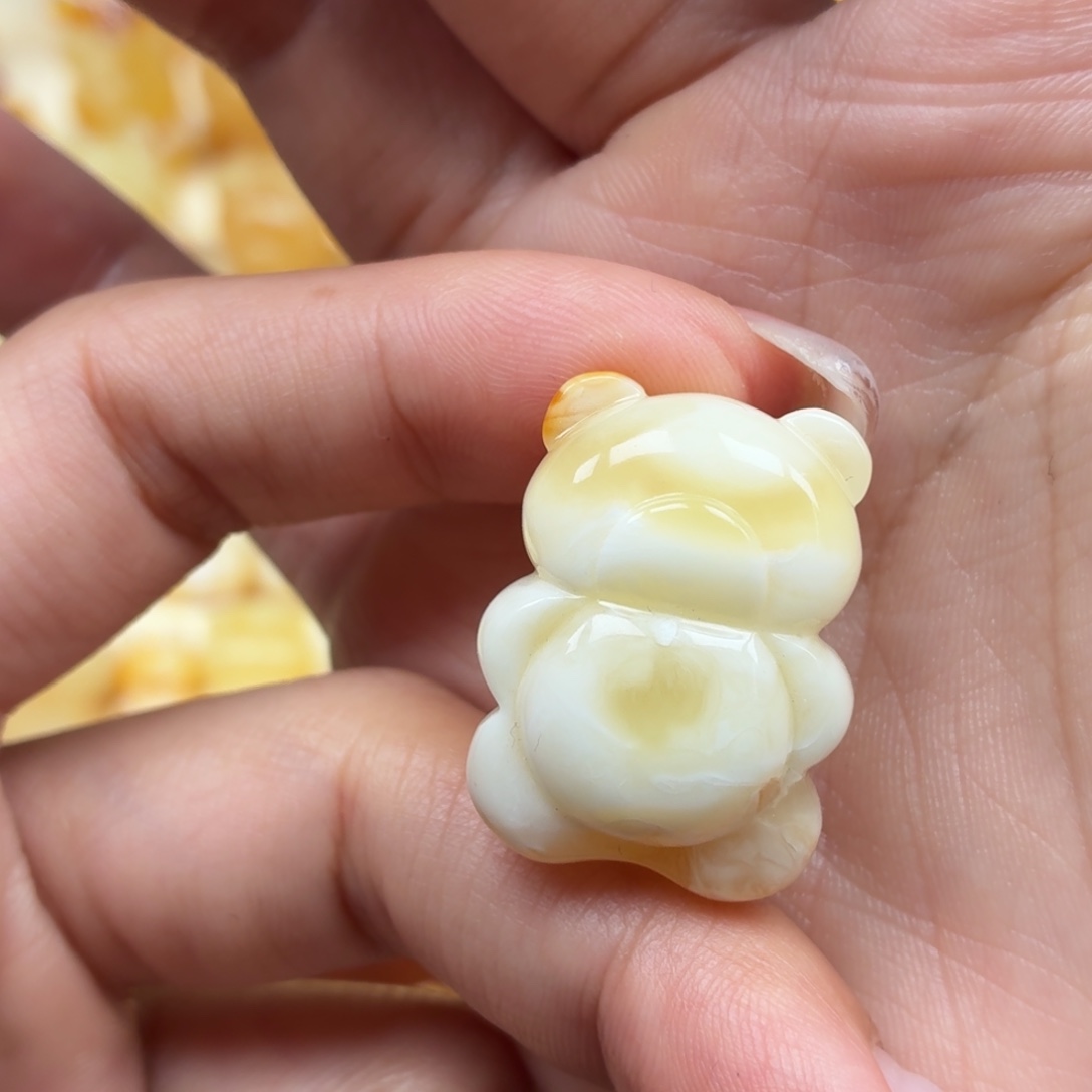 琥珀未镶嵌裸石蜜蜡