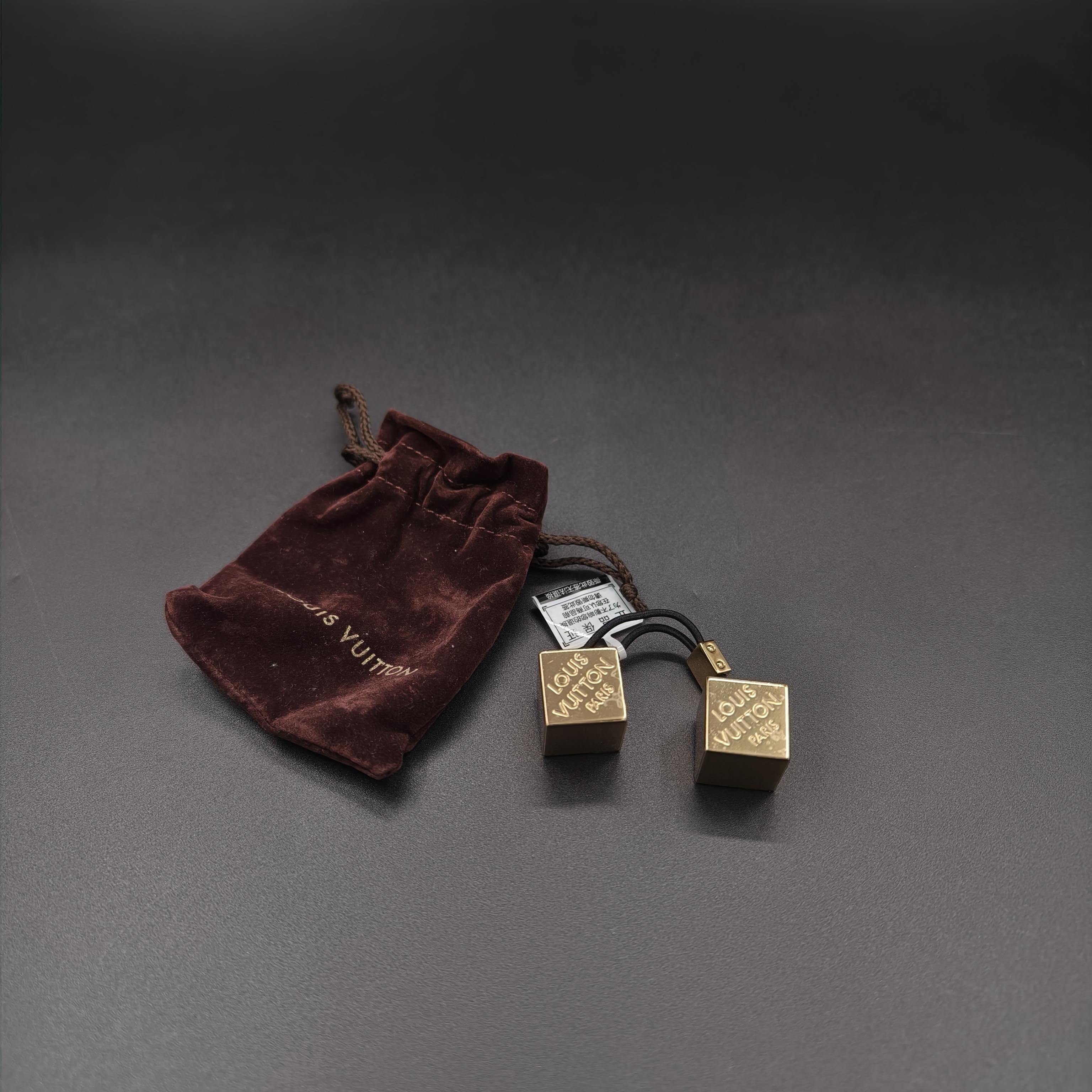 99新 LouisVuitton/路易威登 楠 金色骰子头绳 均码/95新/05895