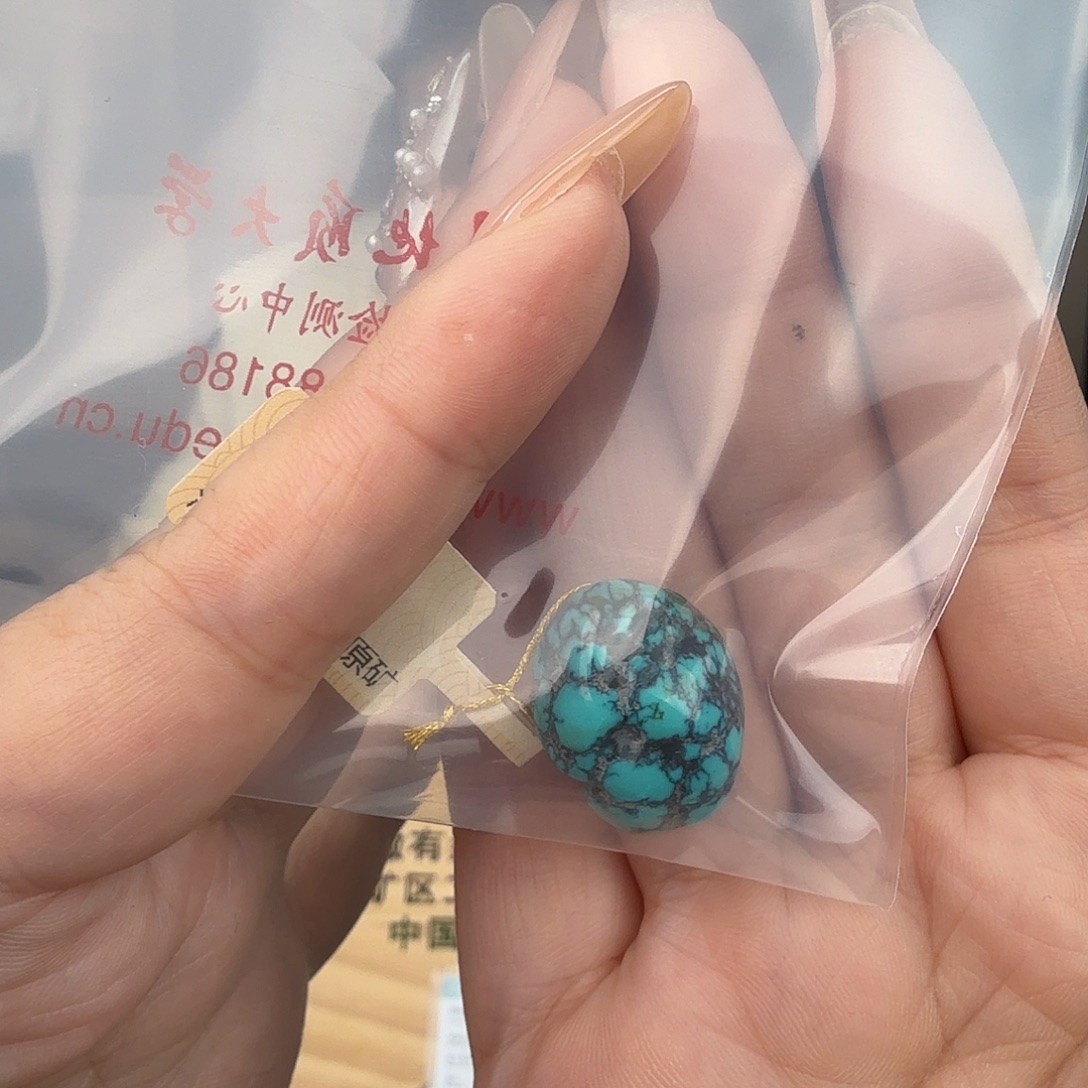 ****息绿松石未镶嵌珠宝奇石