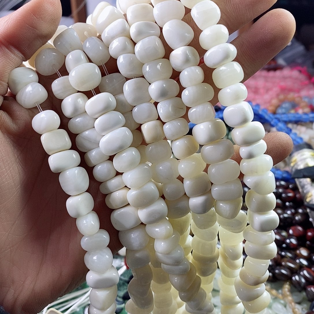 玛瑙/玉髓珠宝半成品合金一条天然9×12左右半玉化大白车贝壳