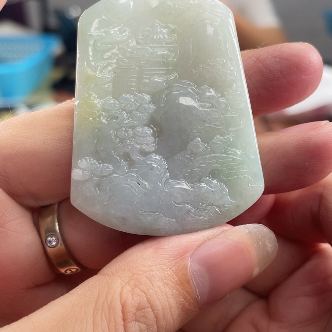 翡翠未镶嵌颈饰翡翠