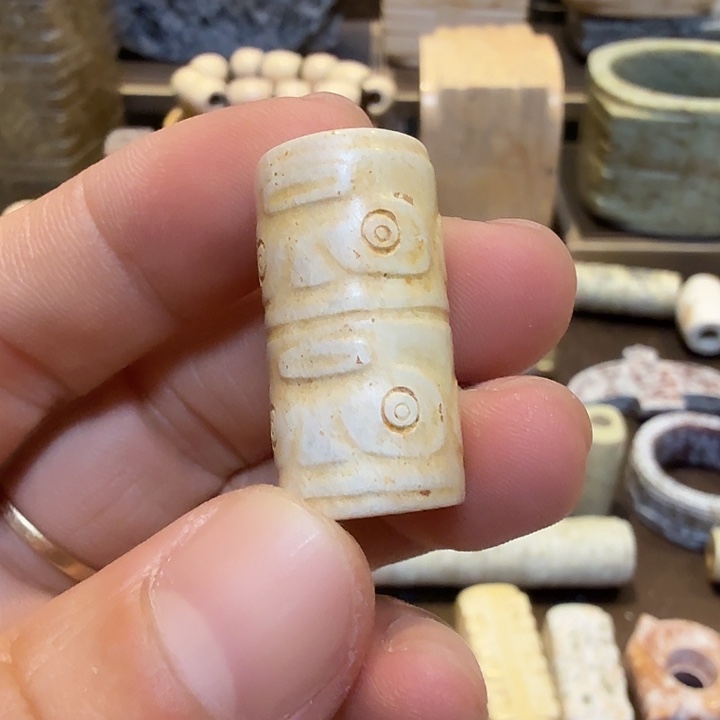 蛇纹石玉未镶嵌挂件?**?