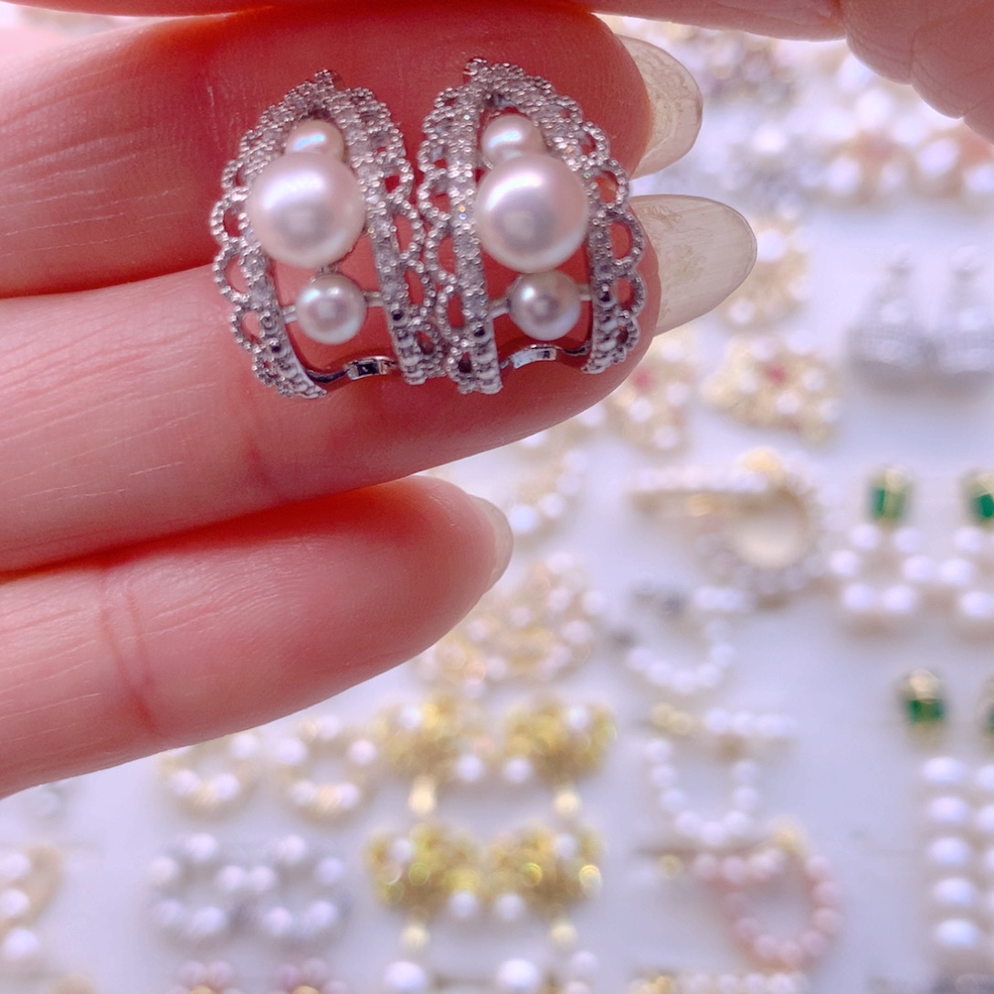 淡水珍珠耳饰合金