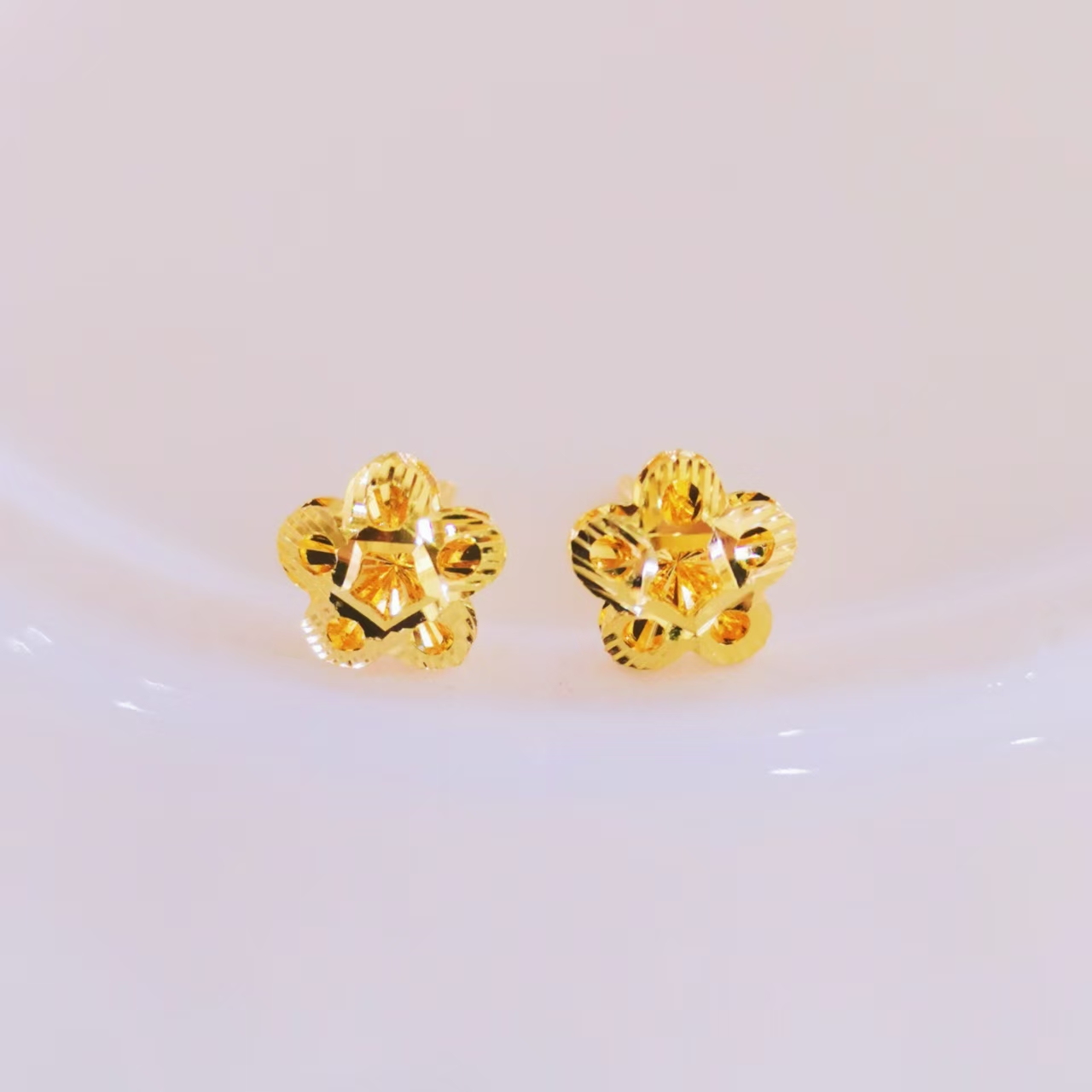 【富远黄金】足金双层影底梅花直针耳钉FYHR010014