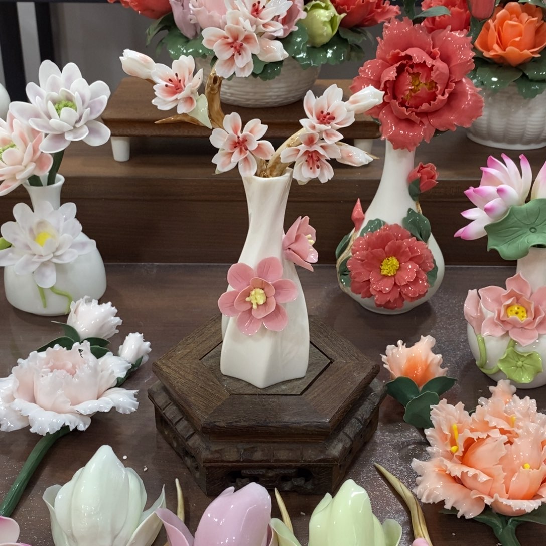 摆件陶瓷手工花摆件