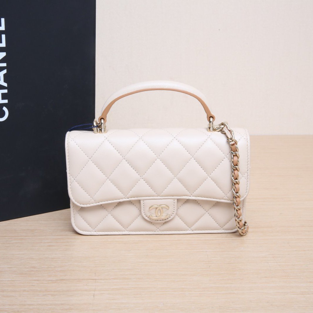 99新 Chanel/香奈儿 小花6欢 CF 口盖包 17cm 奶茶色 皮革C