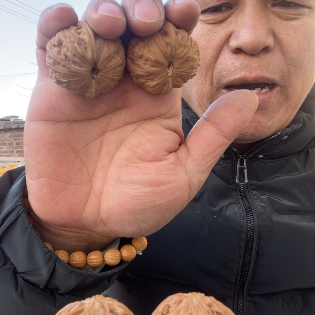 文玩核桃吊坠铁锤38