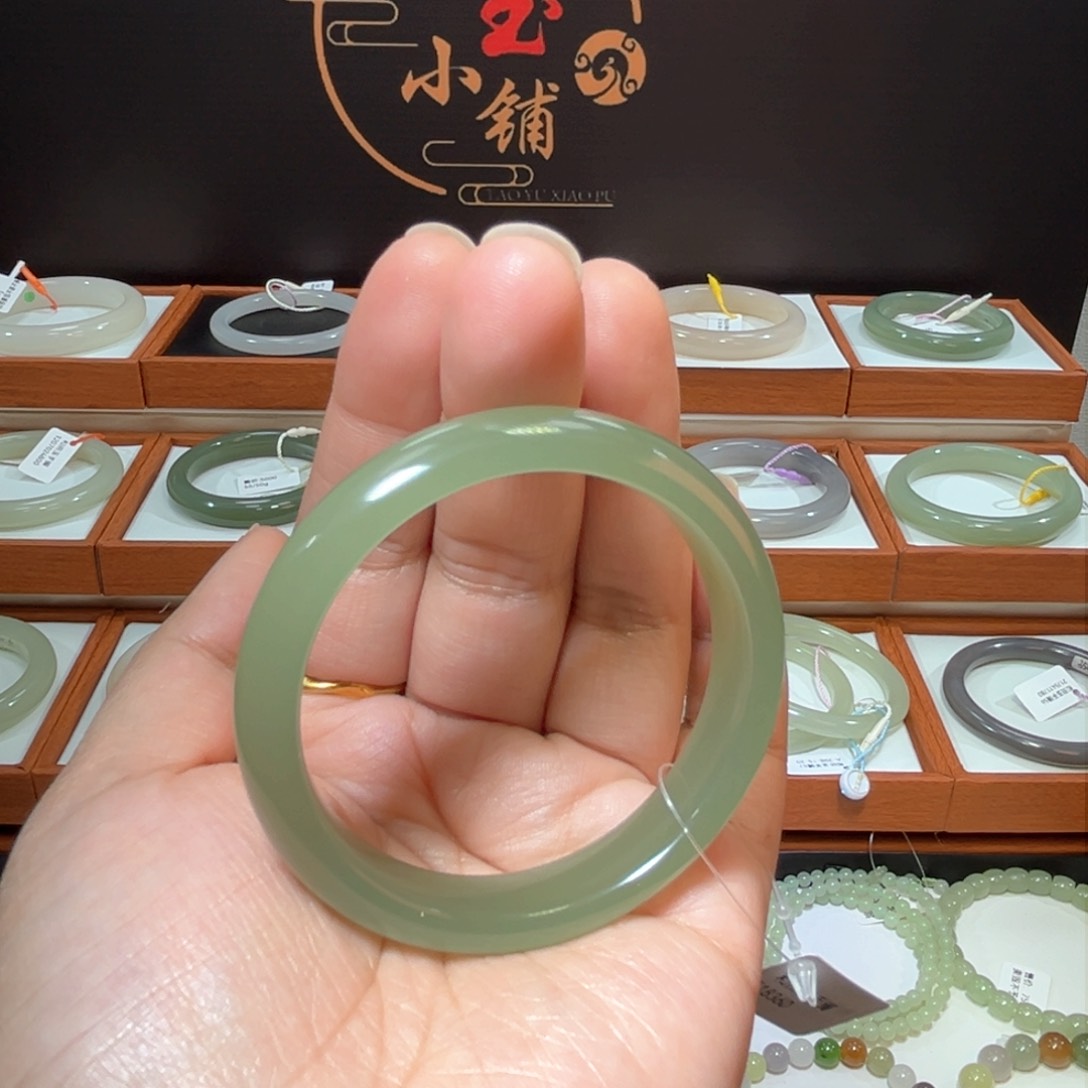 和田玉手镯未镶嵌52