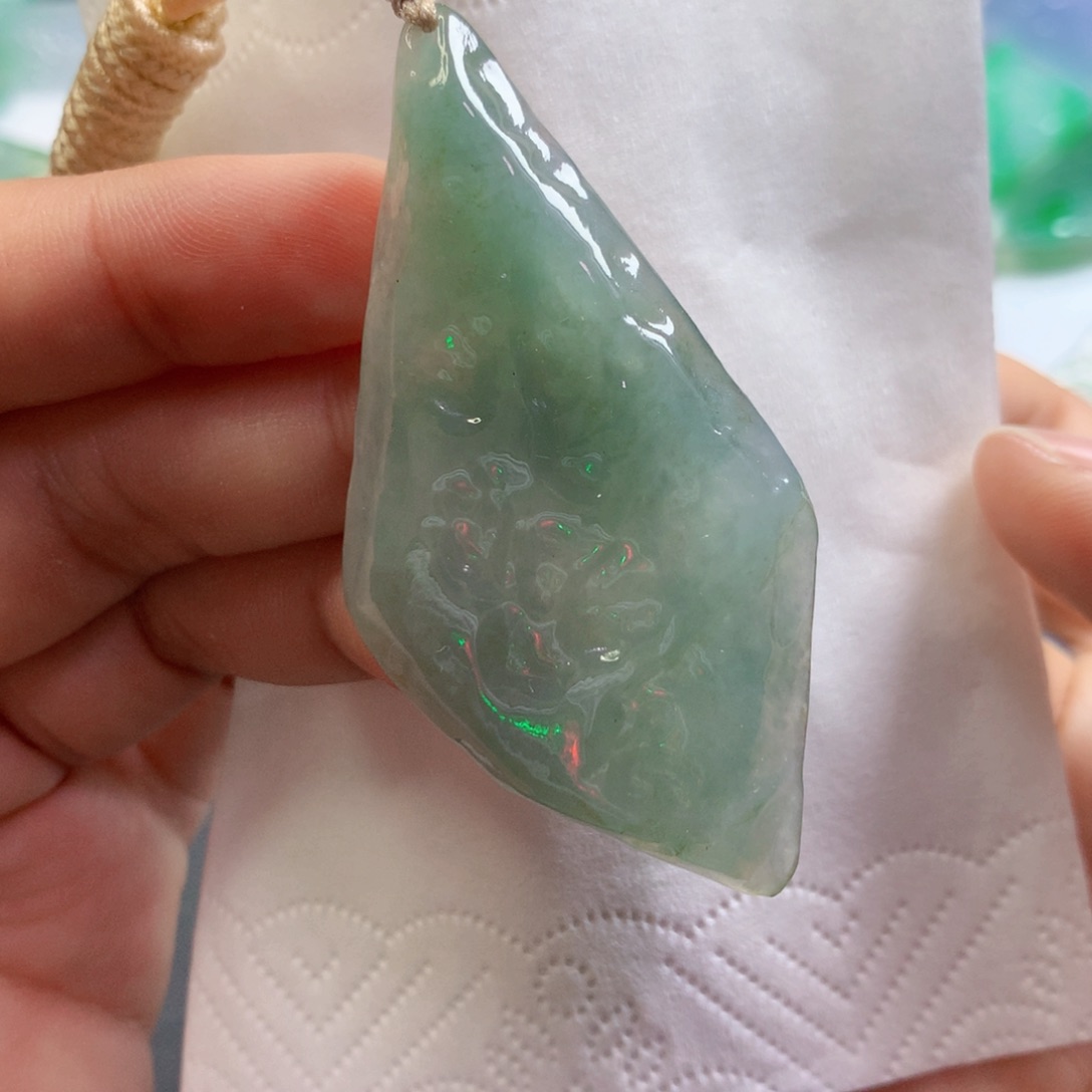 【闪购商品】翡翠吊坠(不含链)未镶嵌