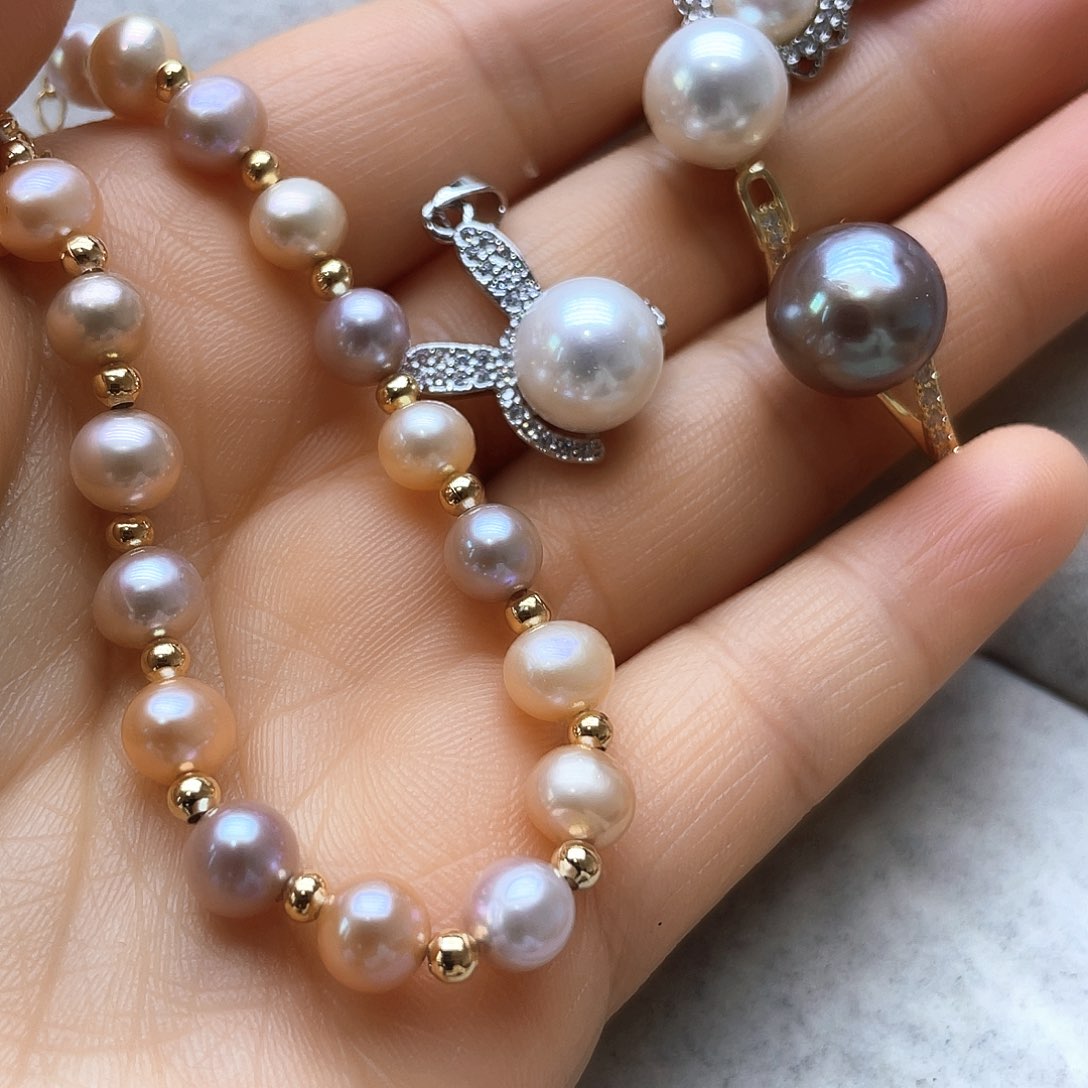 淡水珍珠颈饰未镶嵌