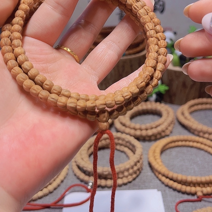 M***b吊坠柏香籽/百香籽