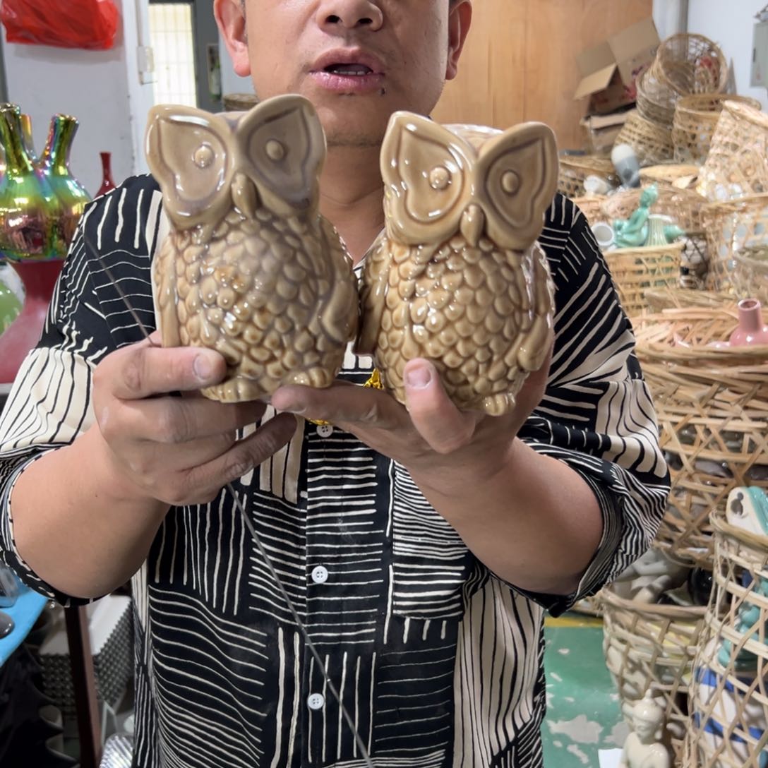 摆件58 号高中低温陶瓷瓶（部分微瑕）