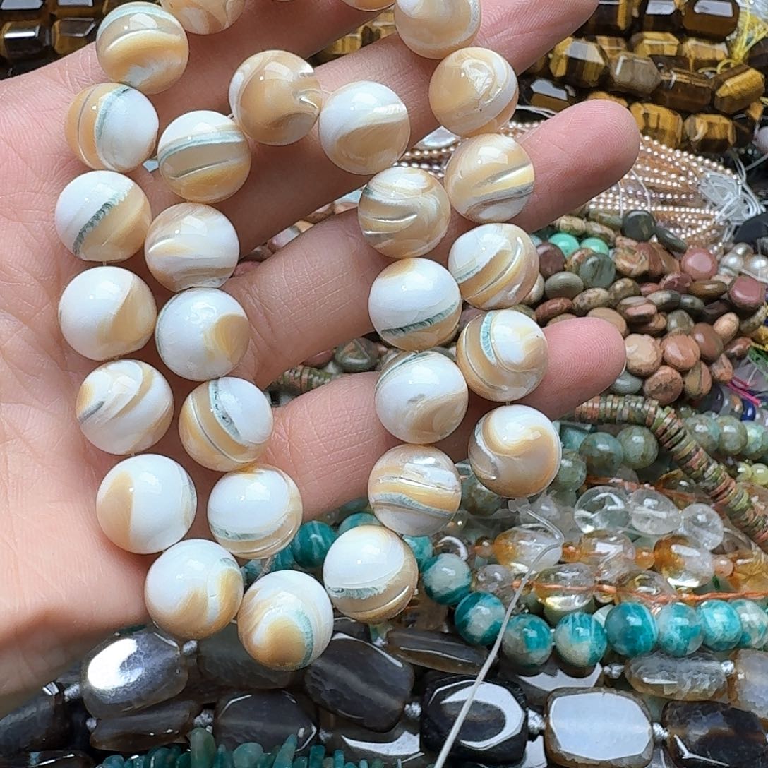 玛瑙/玉髓未镶嵌珠宝半成品一条13mm绿螺