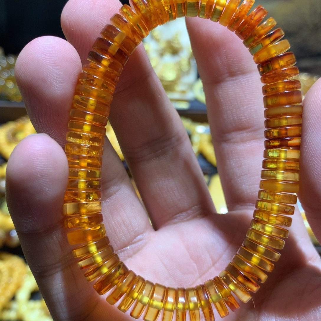 琥珀未镶嵌珠宝奇石